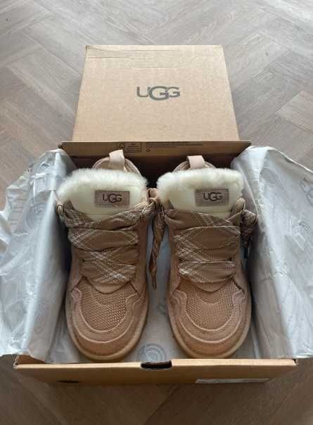 UGG Lowmel Sand R.40