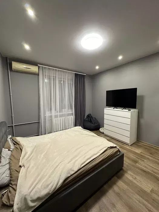 2 - комн. 55 кв. м Центр, пл. Успенская, район Менора.