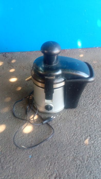 Соковижималка skarlett робоча