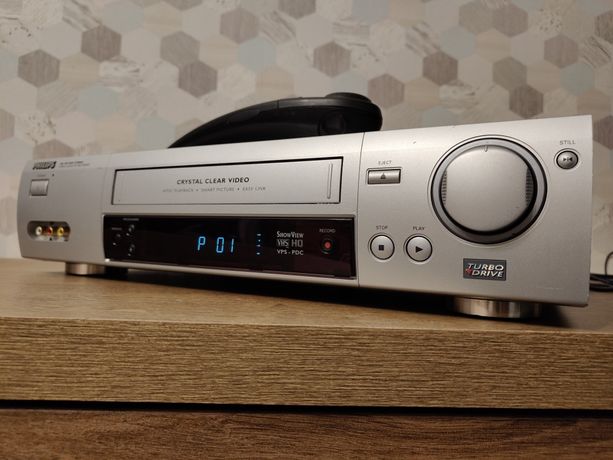 Magnetowid VHS Philips VR 705 z pilotem