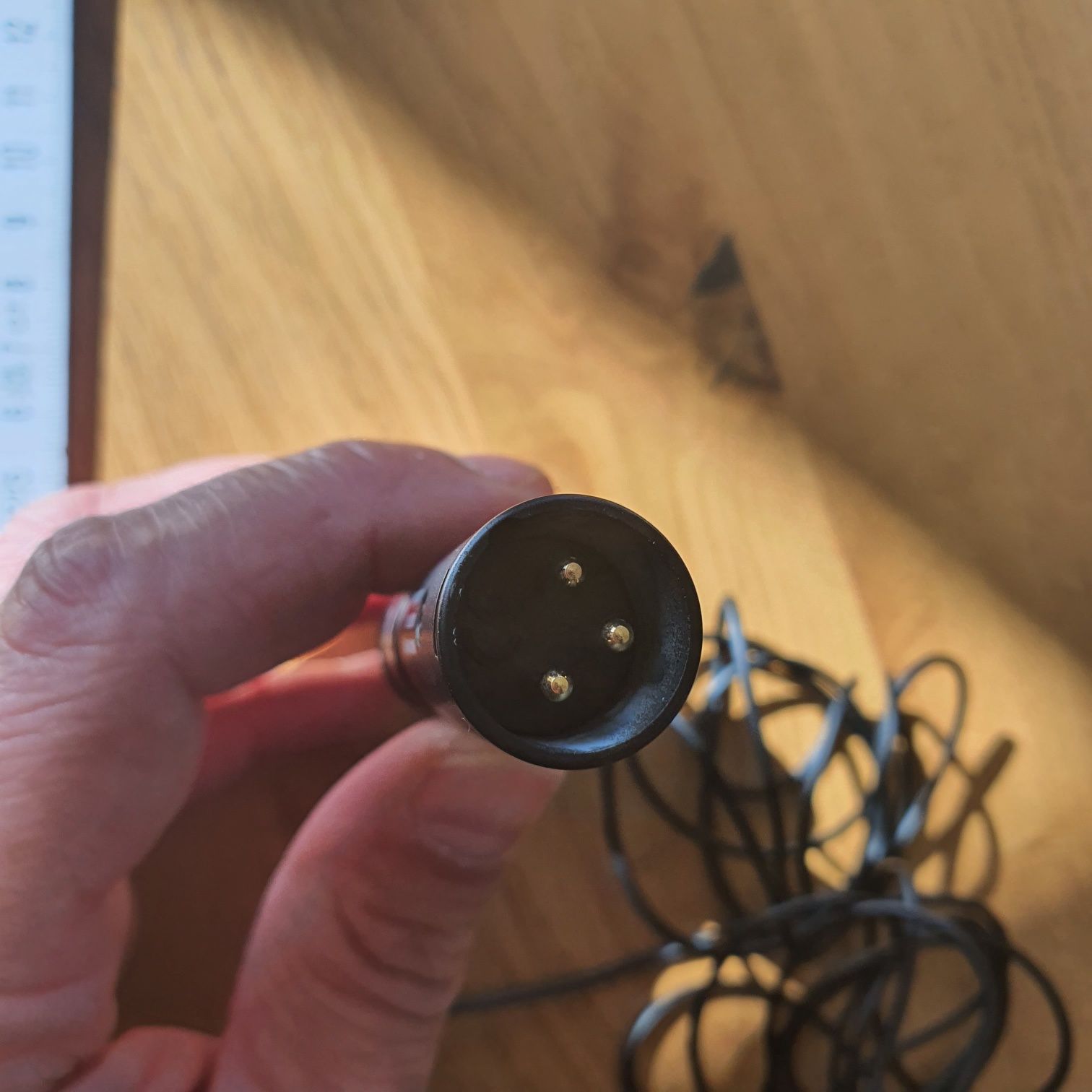 AKG C411PP mikrofon do instrumentów strunowych