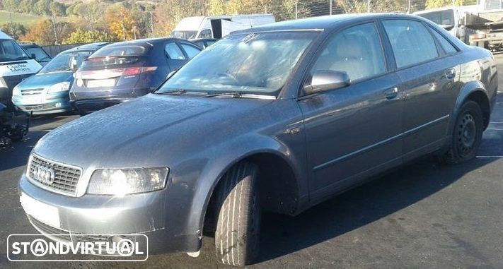 Audi A4 1.9 TDI de 2004 disponível para peças FRENTE VENDIDA