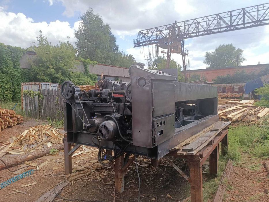 Окорювальний верстат