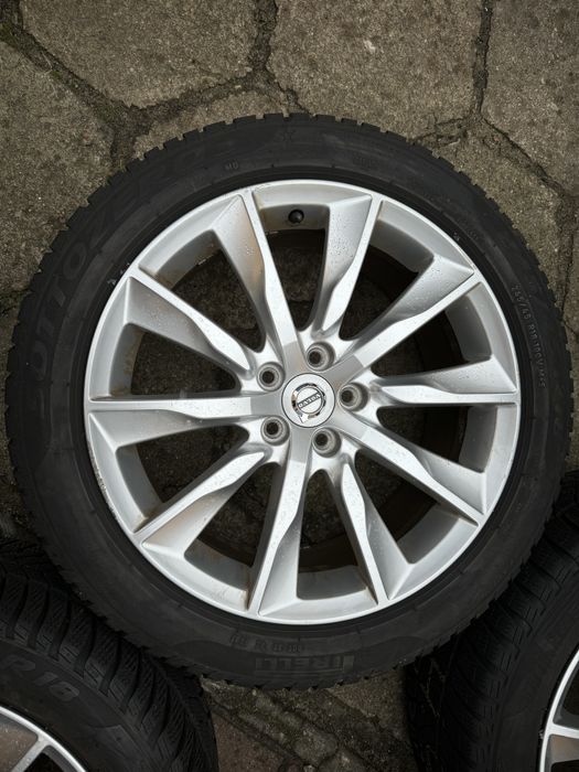 Koła zimowe 18 Volvo S90 V90 oryginał + ładne Pirelli