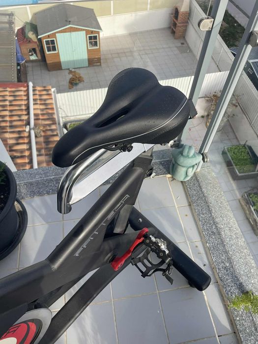 Bicicleta de ginásio