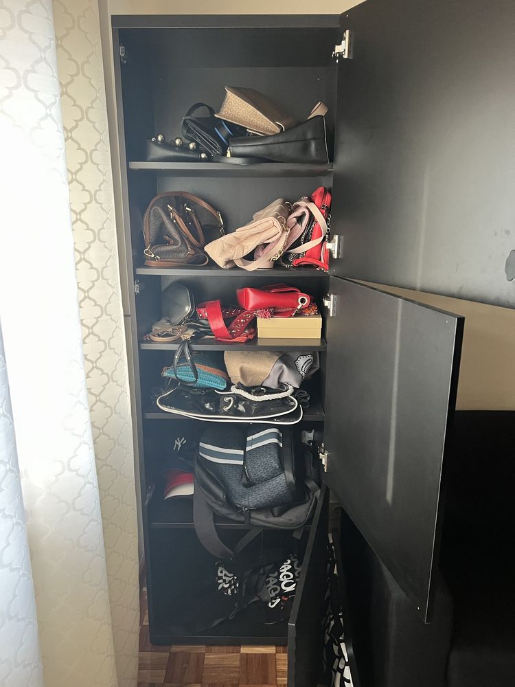 2 modulos de arrumacso ikea com prateleiras