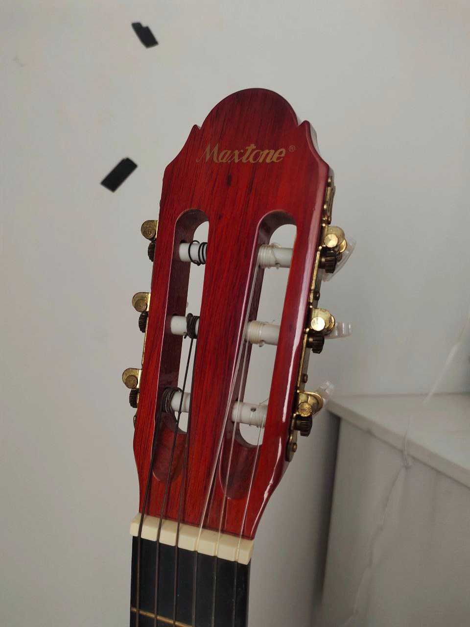 Гітара MAXTONE CGC-3910C з чохлом