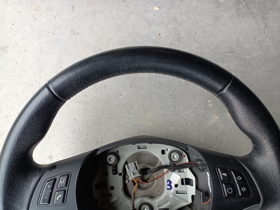Kierownica sport z multifunkcją BMW E90 E91 E92 E93 E87 E81 E82 E88 X1