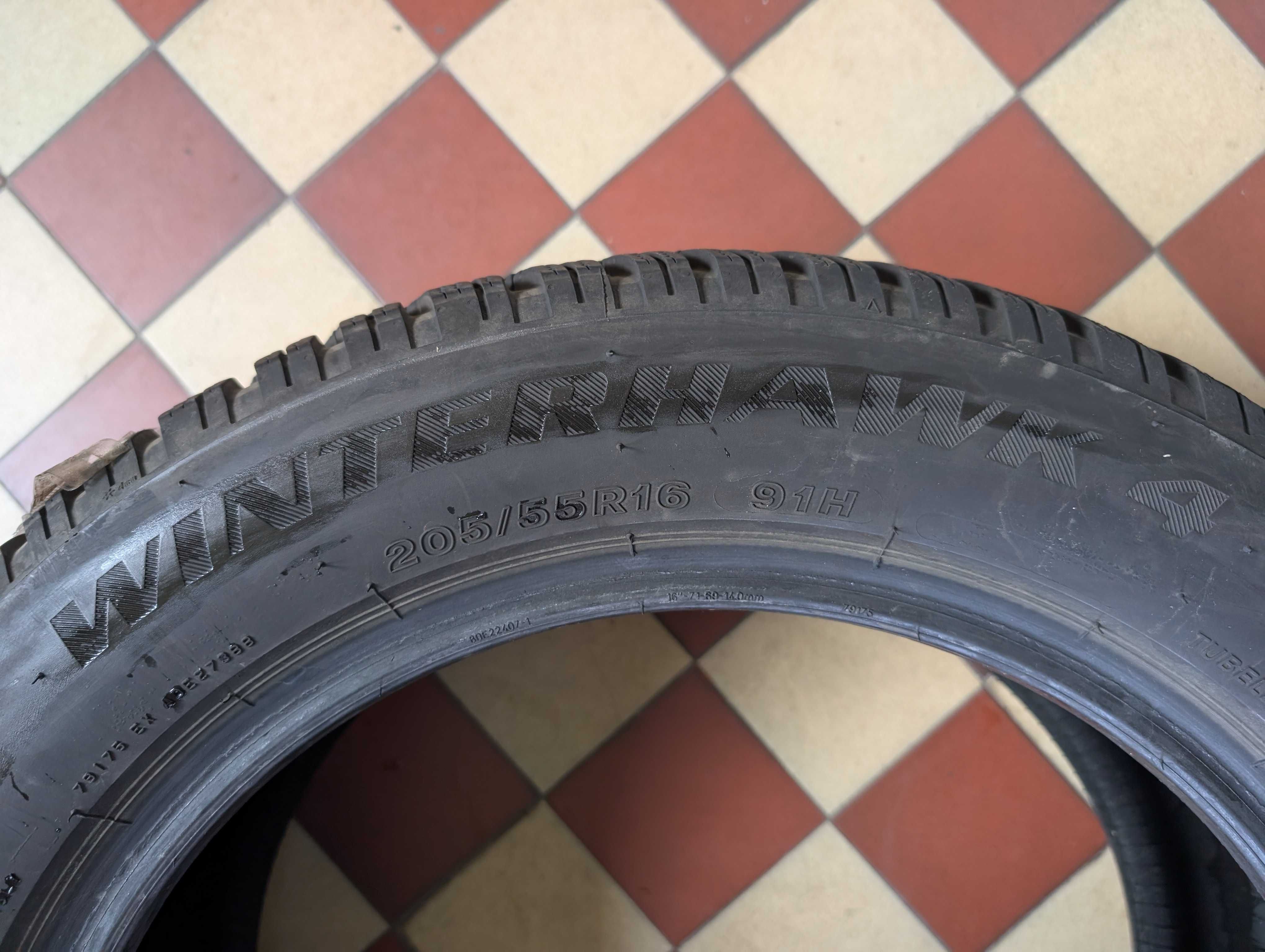 Firestone Winterhawk 4 205/55R16 91H #14&