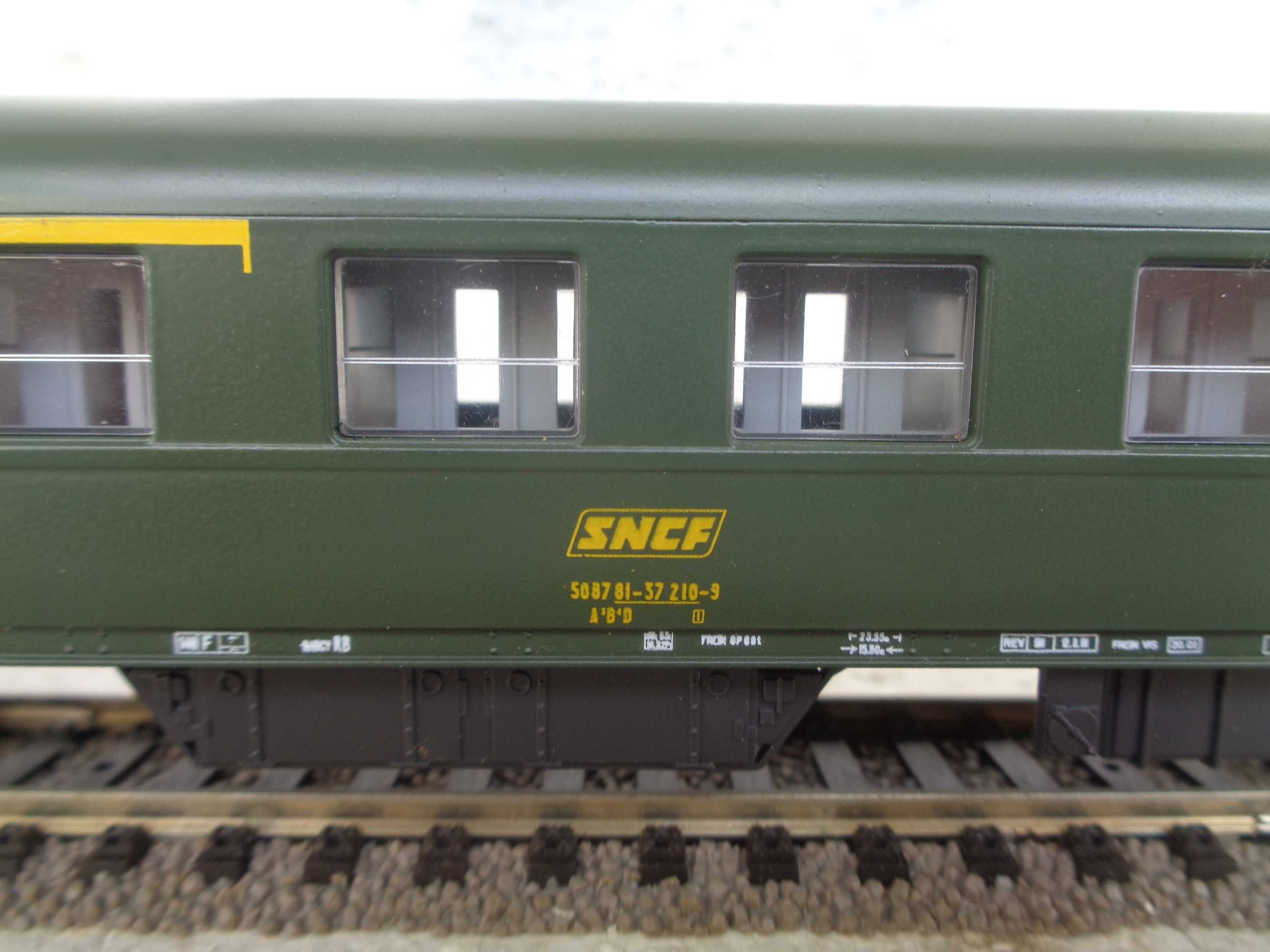 1:87 ROCO Carruagem passageiros SBCF 1 / 2