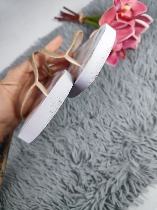 Сланці шльопанці