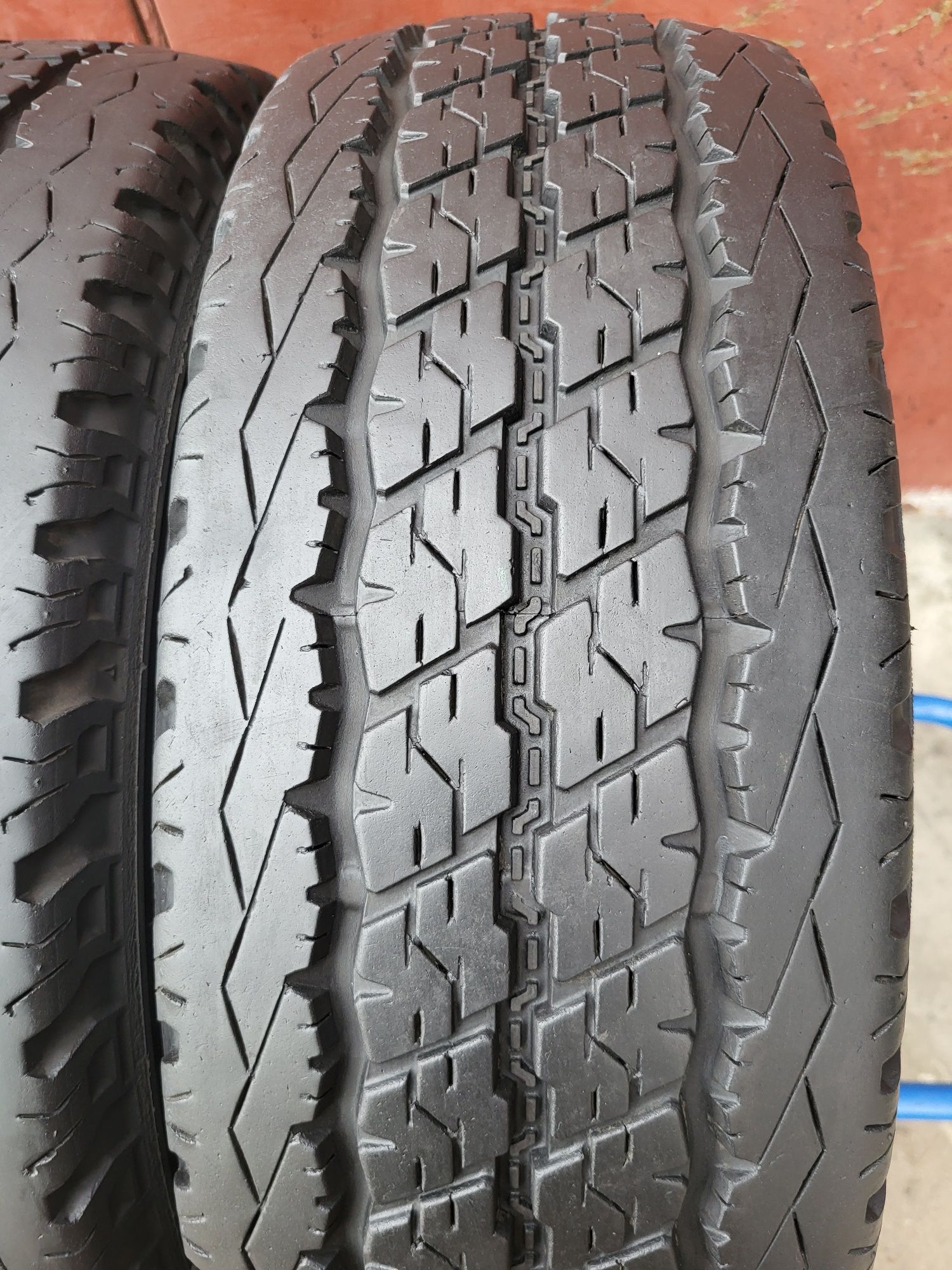 215/70/15C R15C Bridgestone Duravis R630 4шт ціна за 1шт літо шини