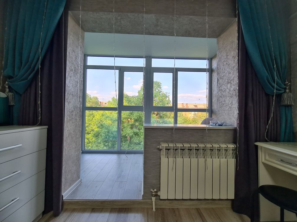 Продаю 3х комнатную квартиру Ингульский район. ЮТЗ. улица Театральная.