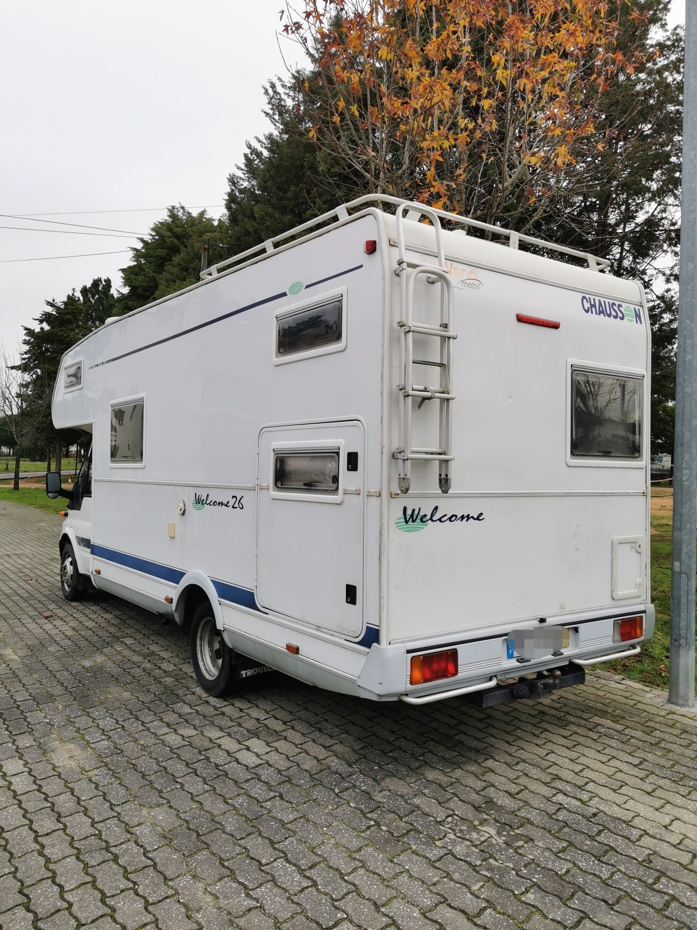 Autocaravana Ford chausson