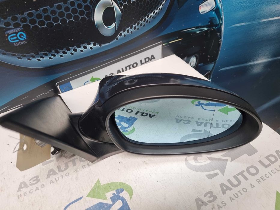 Espelho retrovisor lado direito BMW E81