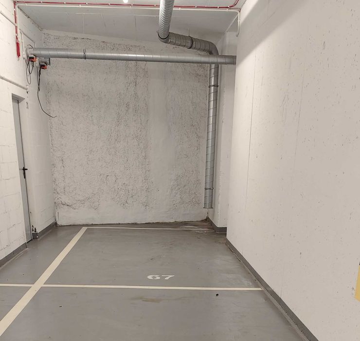 miejsce postojowe na motor Mogilska 120