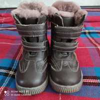 Зимові чоботи універсальні