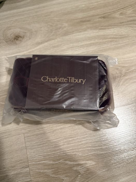 Kosmetyczka Charlotte Tilbury