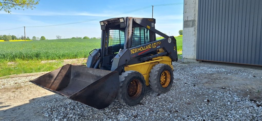 Miniładowarka bobcat new holland ls 170