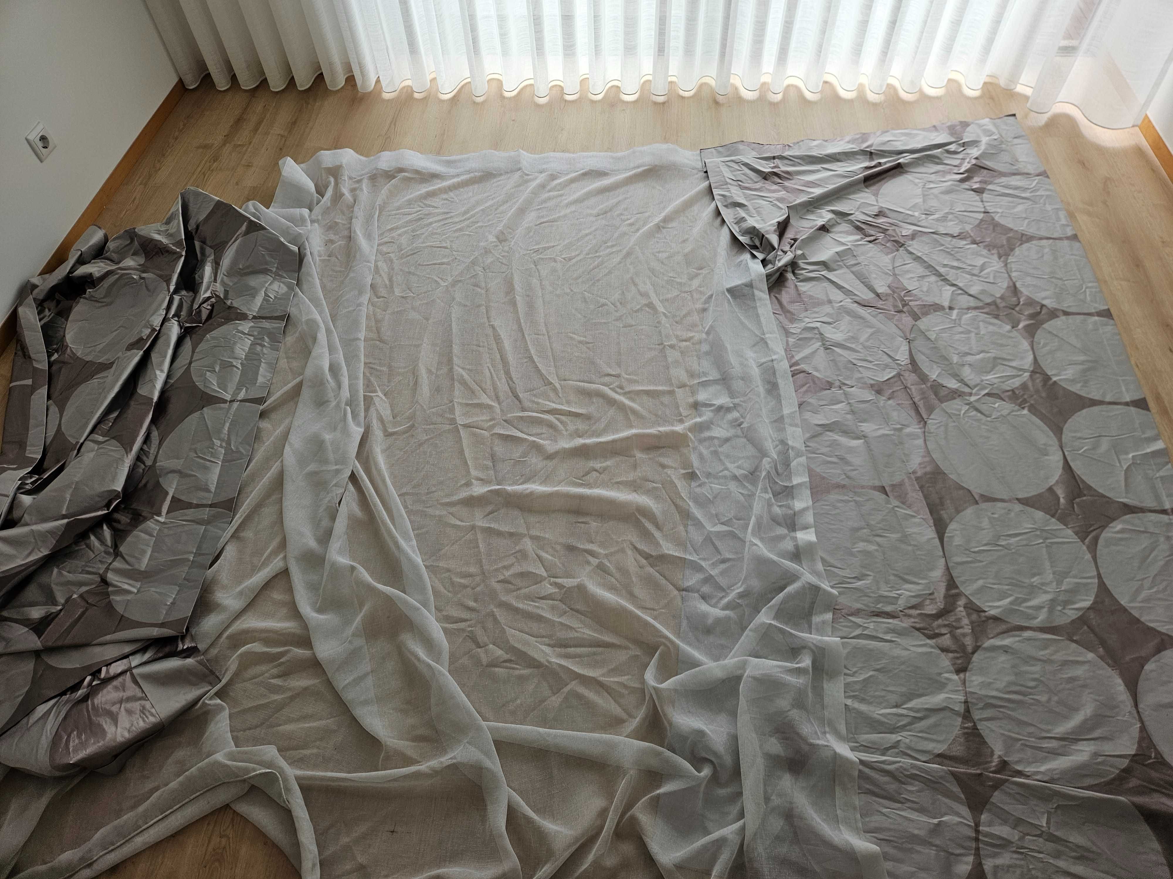 Cortinas em bom estado
