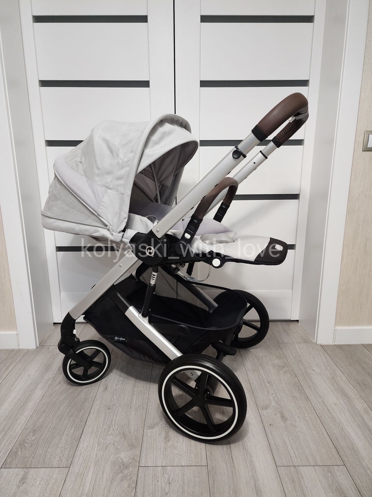 Ідеал! Cybex Balios S Lux 2024 lava grey Сайбекс Баліос сіра візок