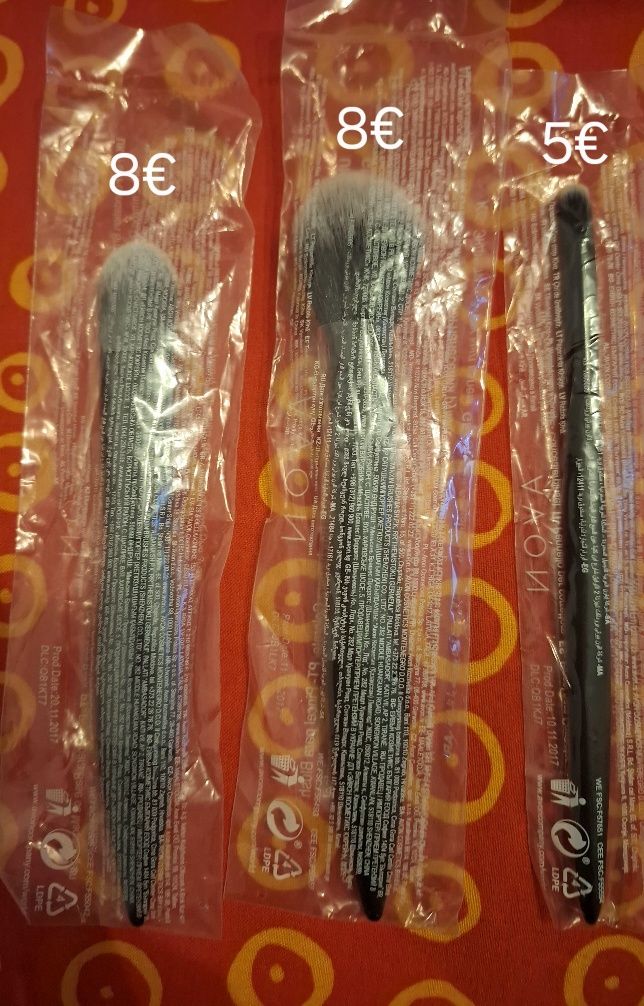 Vários produtos avon