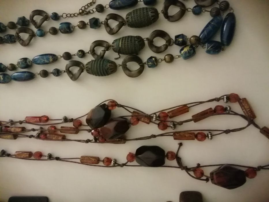 11 colares de vários estilos