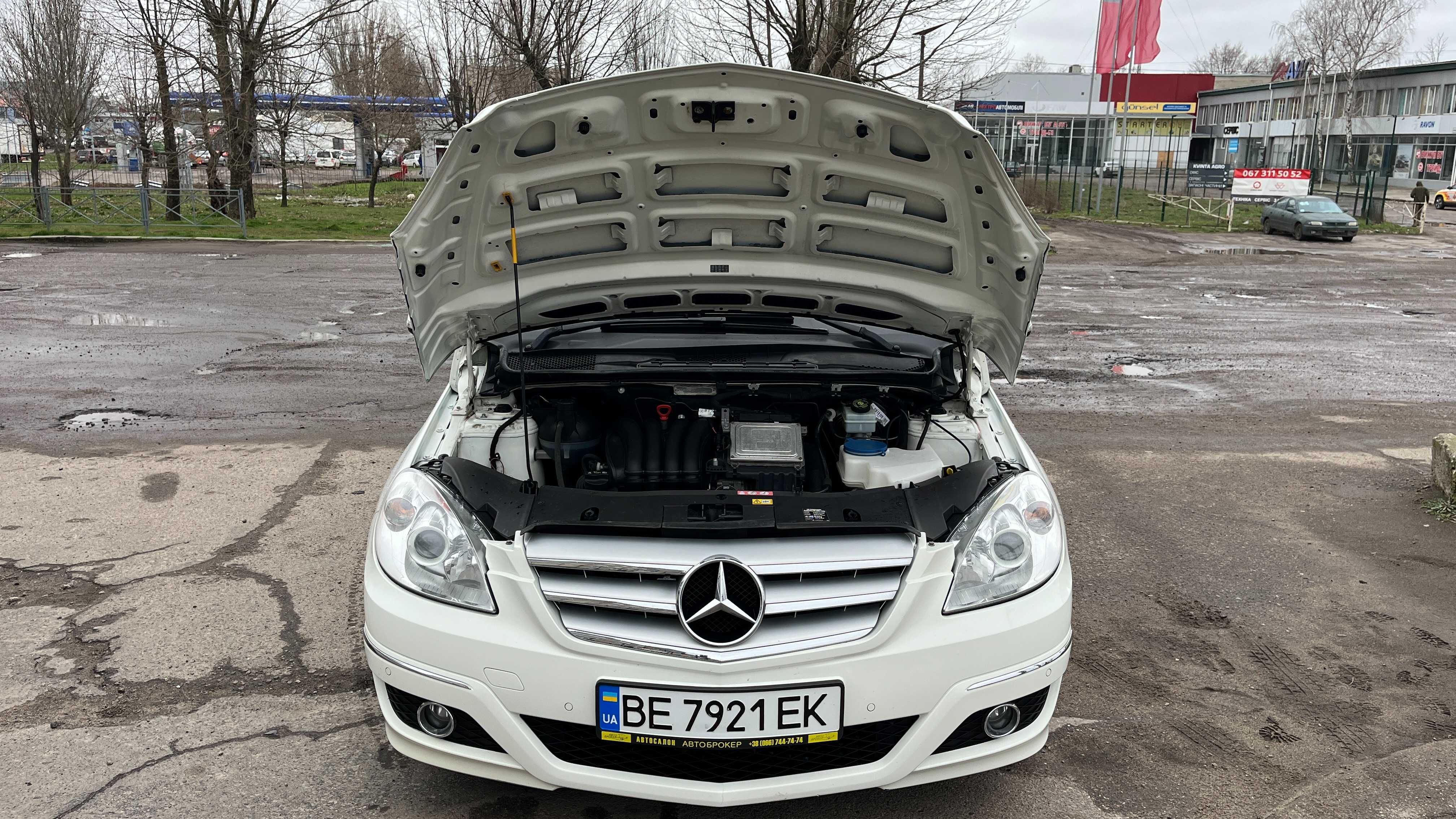 Продам автомобіль Mercedes-Benz B-Class 180 , 2010 г. Автомат