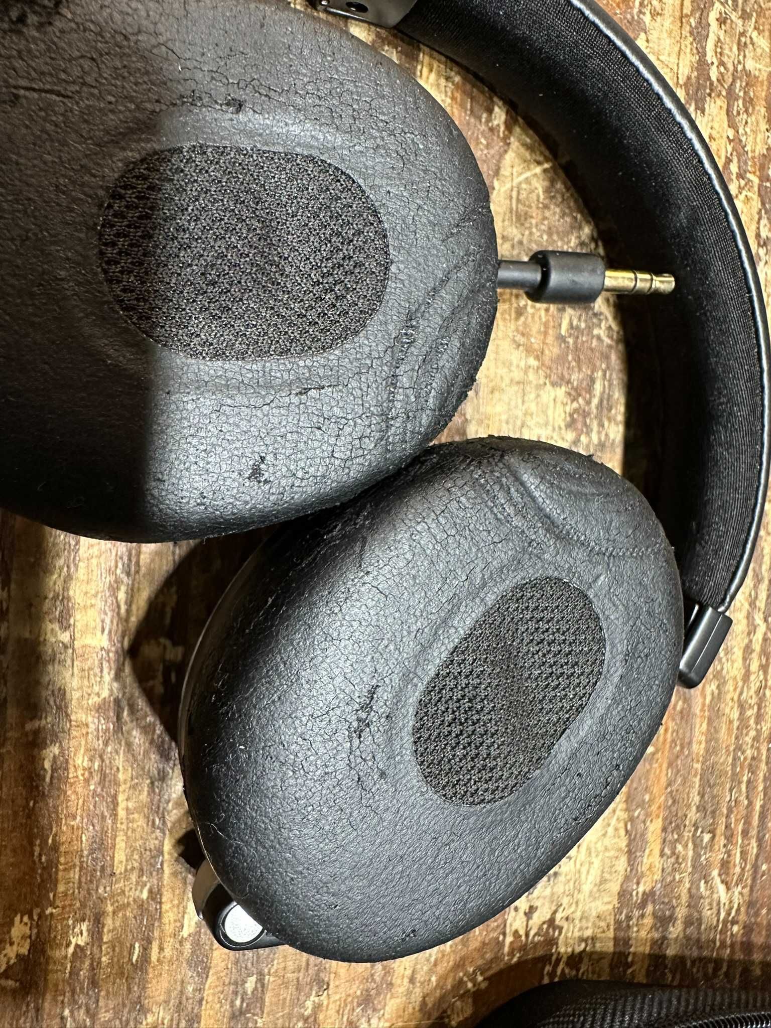 Słuchawki nauszne Bose Triport  plus case