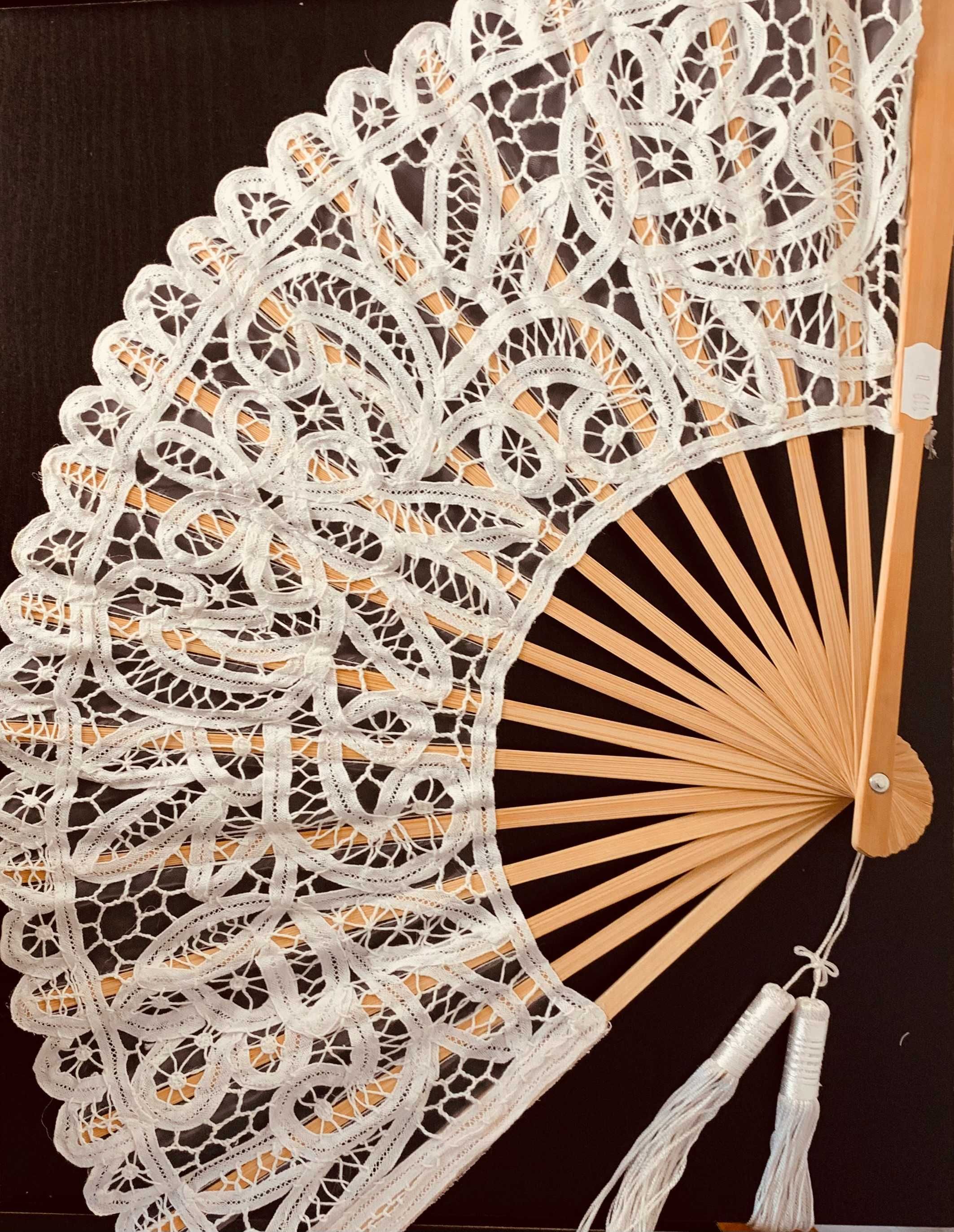 nowy duży wachlarz ślubny koronkowy ivory kremowy drewniany boho tanio