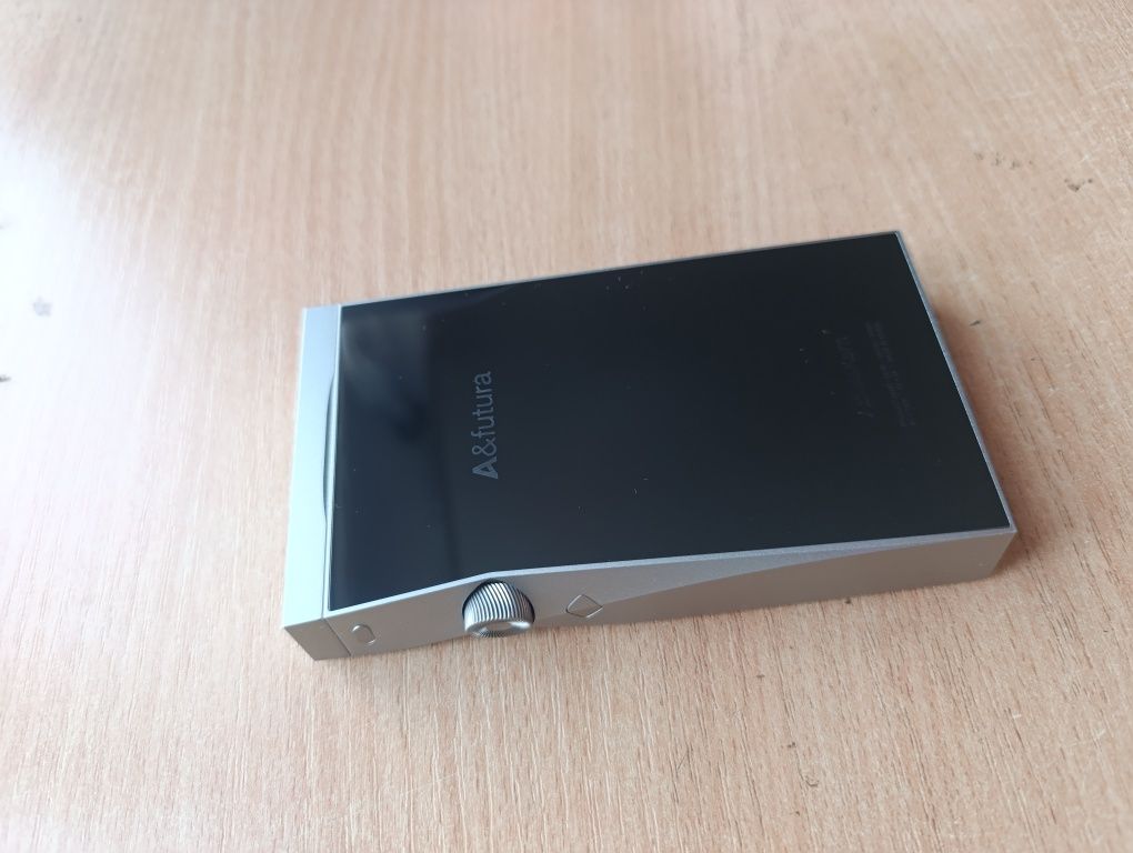 Продам чудовий якісний плеєр Astell&kern se180