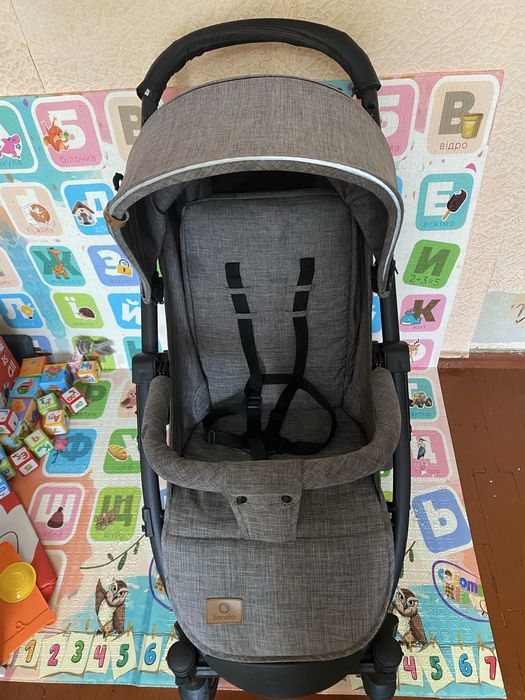 Коляска прогулянкова Lionelo