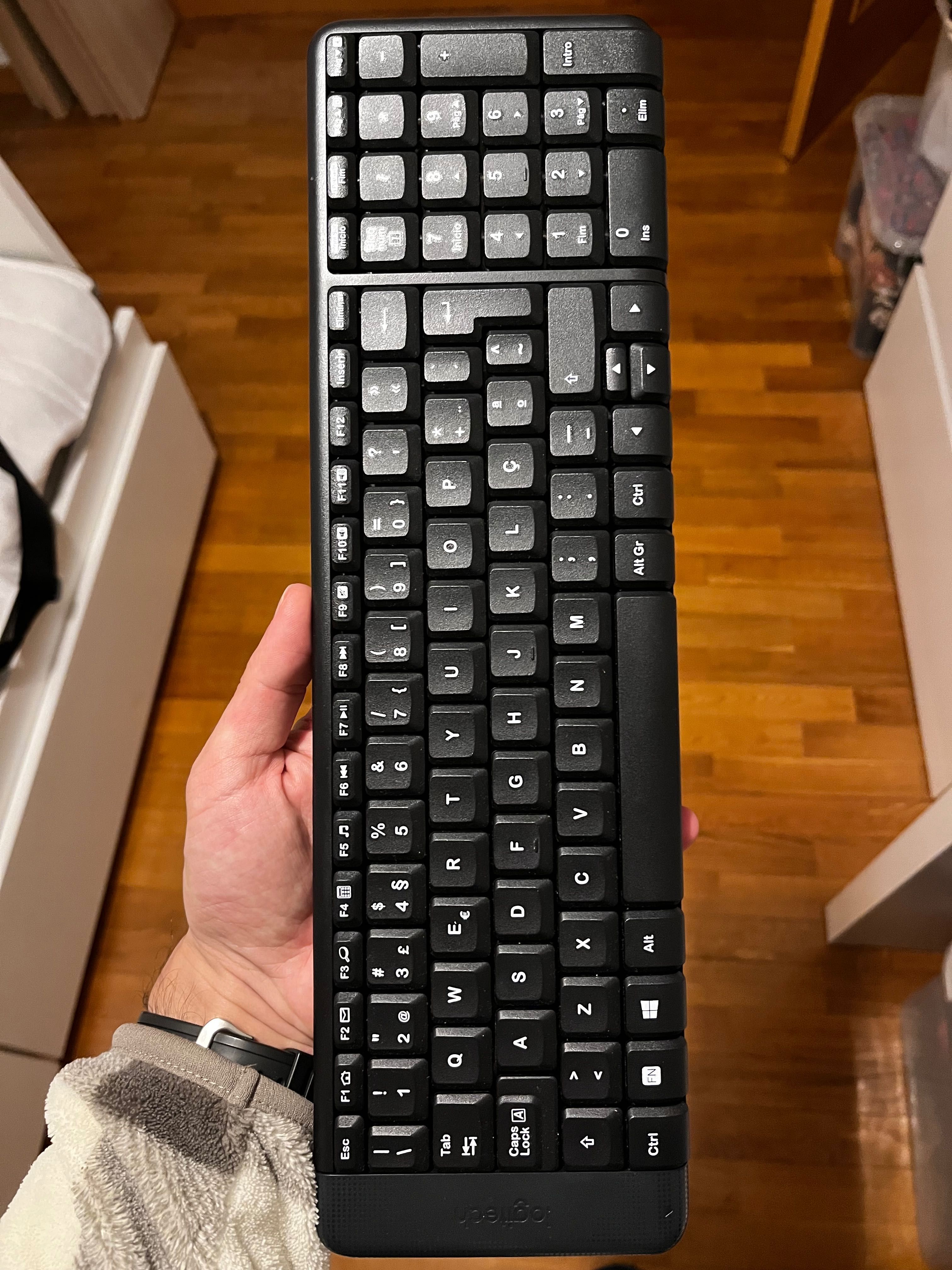 Teclado + Rato LOGITECH Mk220 (Wireless - Teclado Numérico)