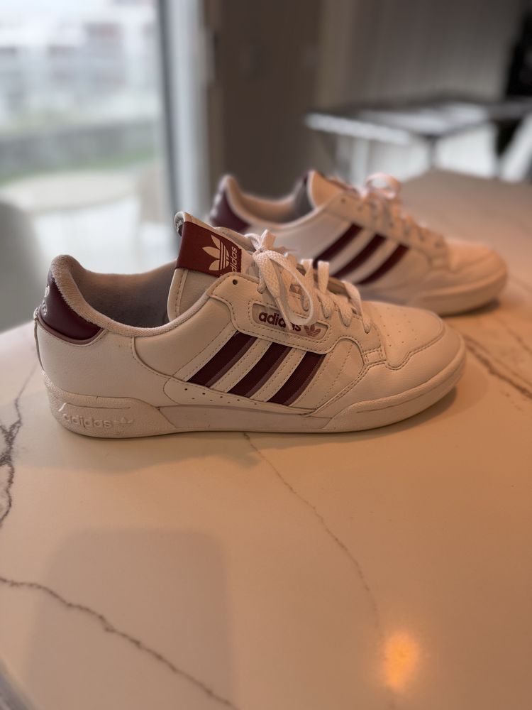 Tenis Continental com riscas bourdeaux