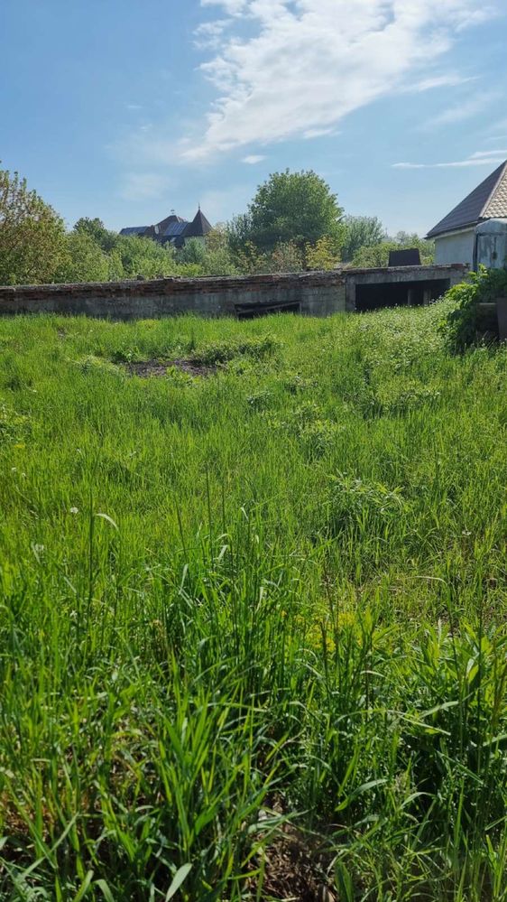 Незавершене будівництво в р-ні ресторану Світанок 10% готовності