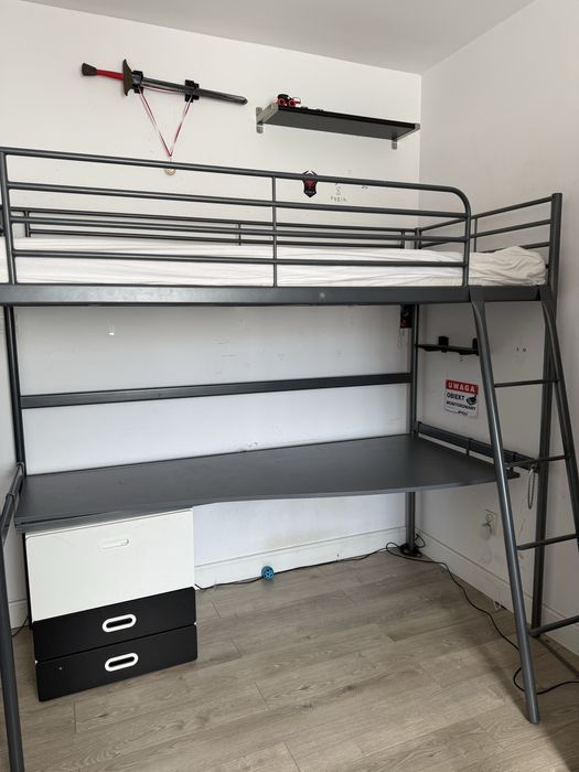 Rama łóżka z antresolą