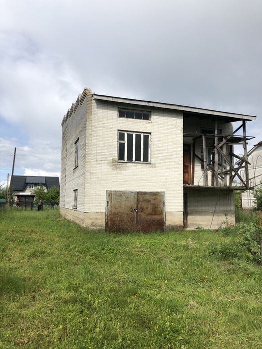 Продаж будинка