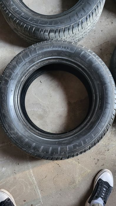 215/65 R16 C Michelin Agilis 51