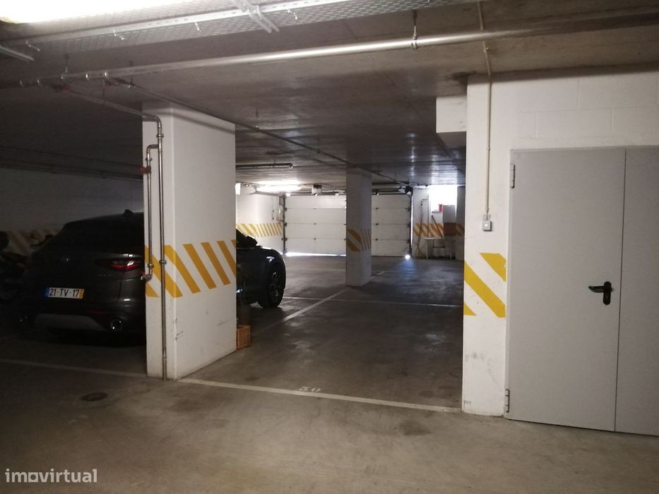 Lugar estacionamento coberto Laranjeiras Orange Palmense