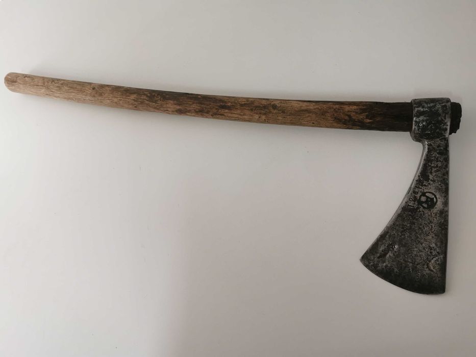 Machado numerado com cunho / Enxó / Catana / Foice - (4 peças antigas)