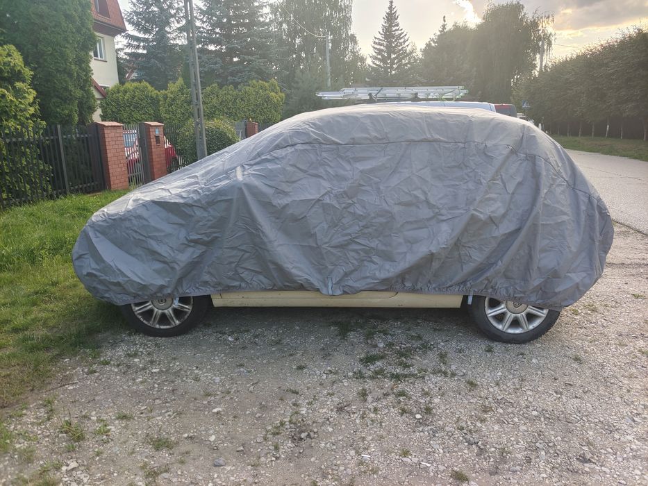 Pokrowiec na samochód