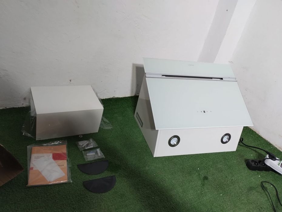 Klarstein Alina 60  okap kuchenny przyścienny, 60 cm, 594 m³/h, oświet