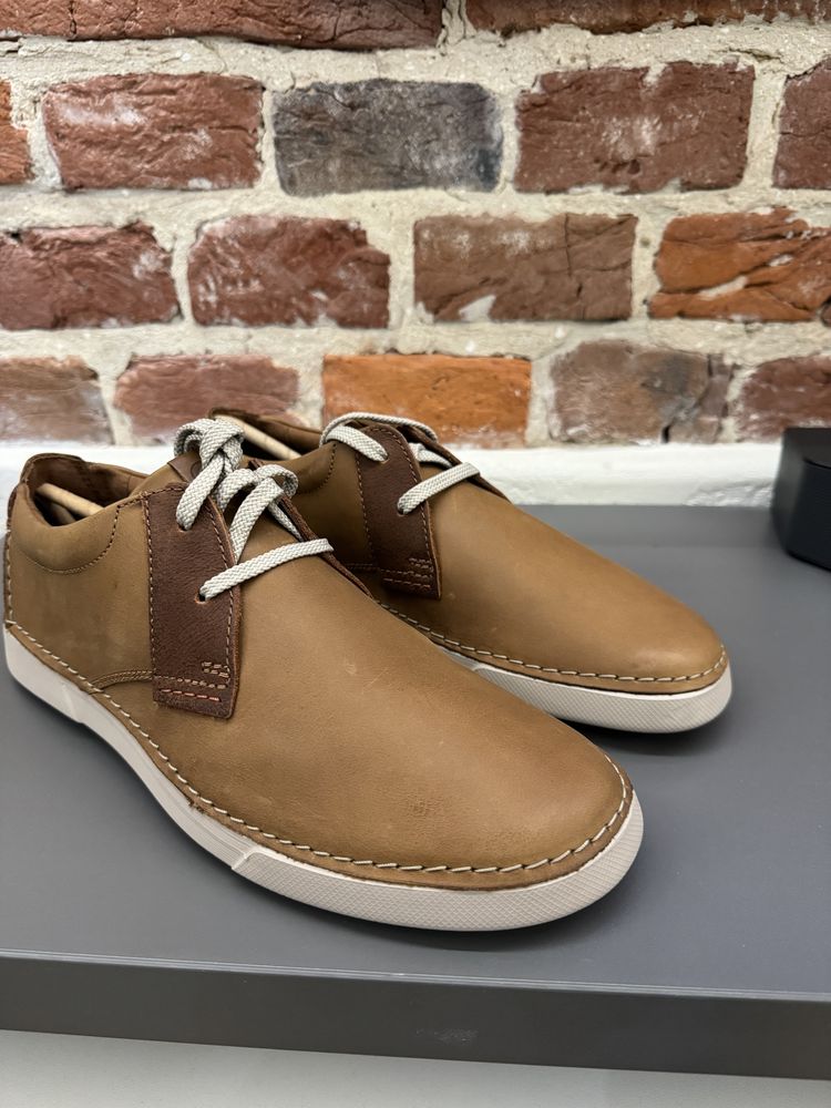 Продам нові оригінальні кеди Clarks gereld low