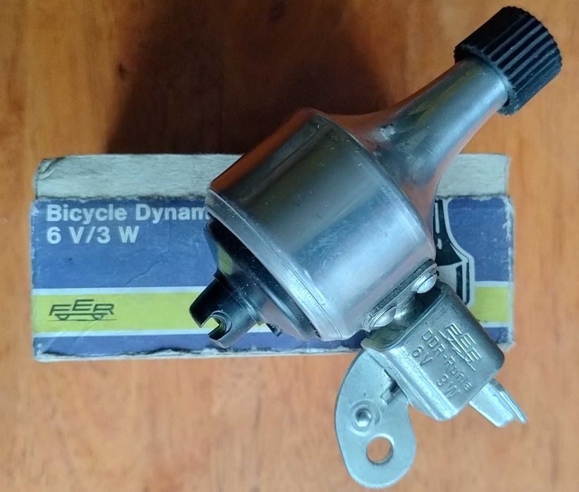 Dynamo prądnica Rowerowe Ruhla DDR Nowe 6v 3w