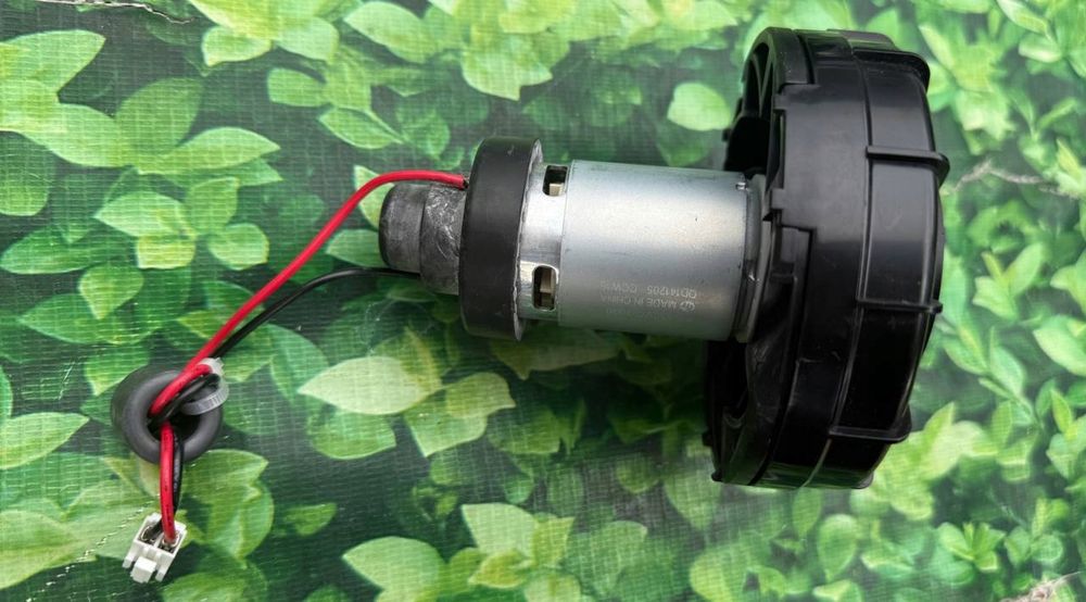 Silnik do Odkurzacz pionowy Bosch BBH51840 biały