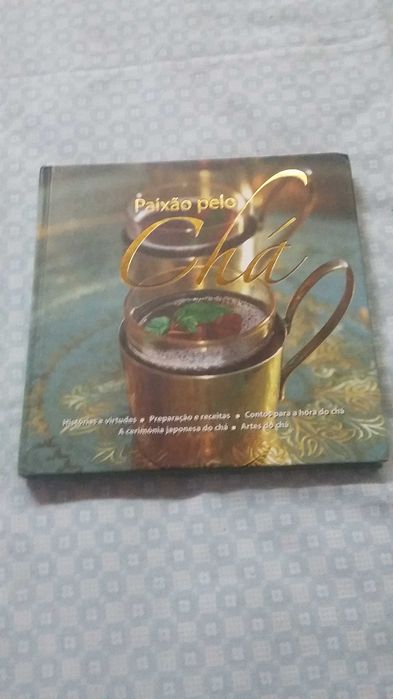 Vendo livros de receitas de sobremesas de chas e de bolos e doces