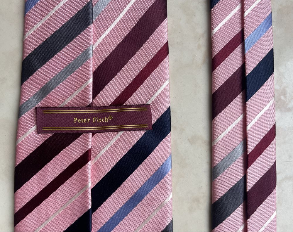 Różowy jedwabny krawat Peter Fitch
