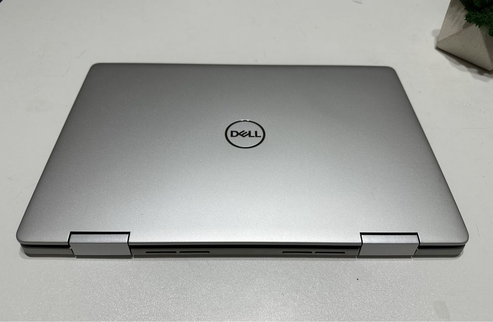 Dell Inspiron 15,6" 2in1 FHD IPS| i7-8565U|16Gb|SSD 512Gb|Замовлений