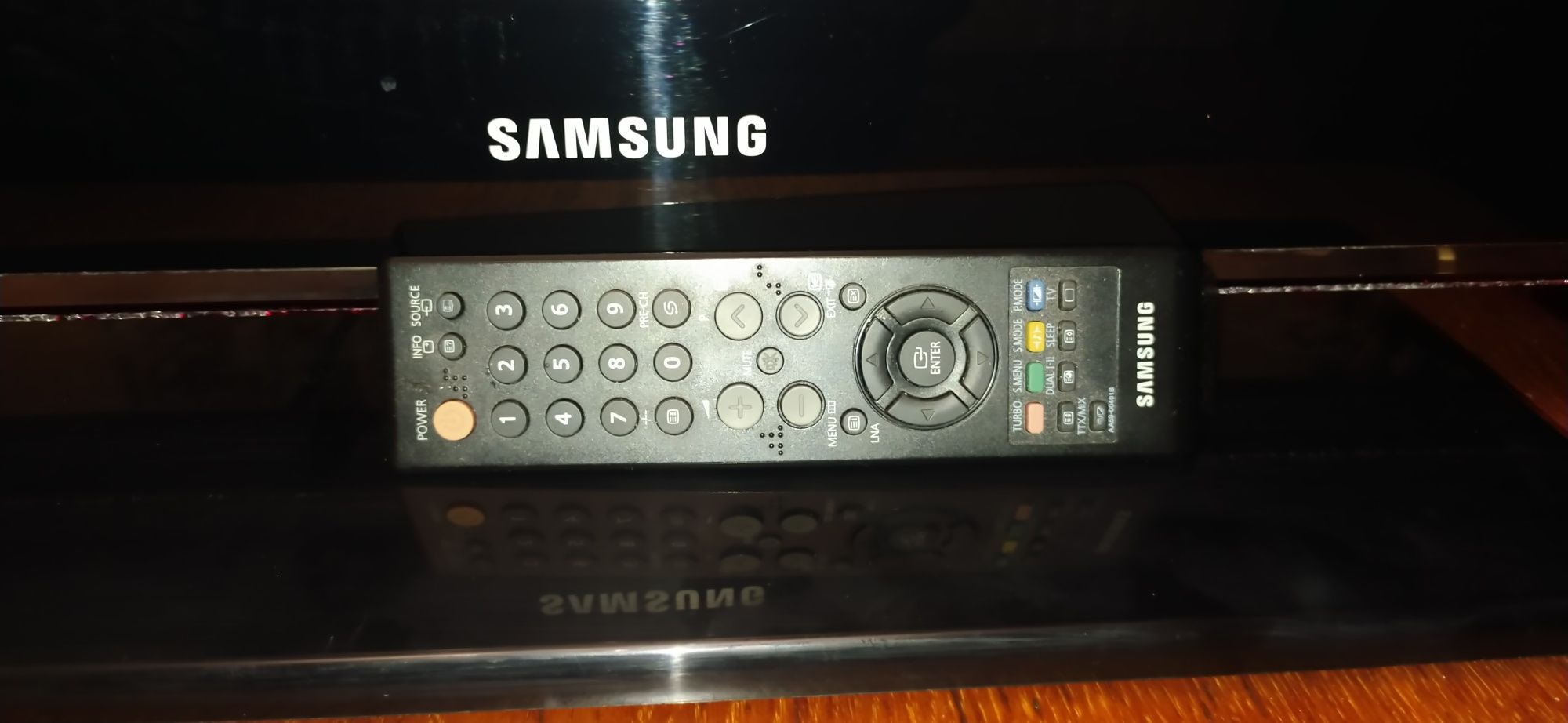 Телевізор Samsung le32b530p7w