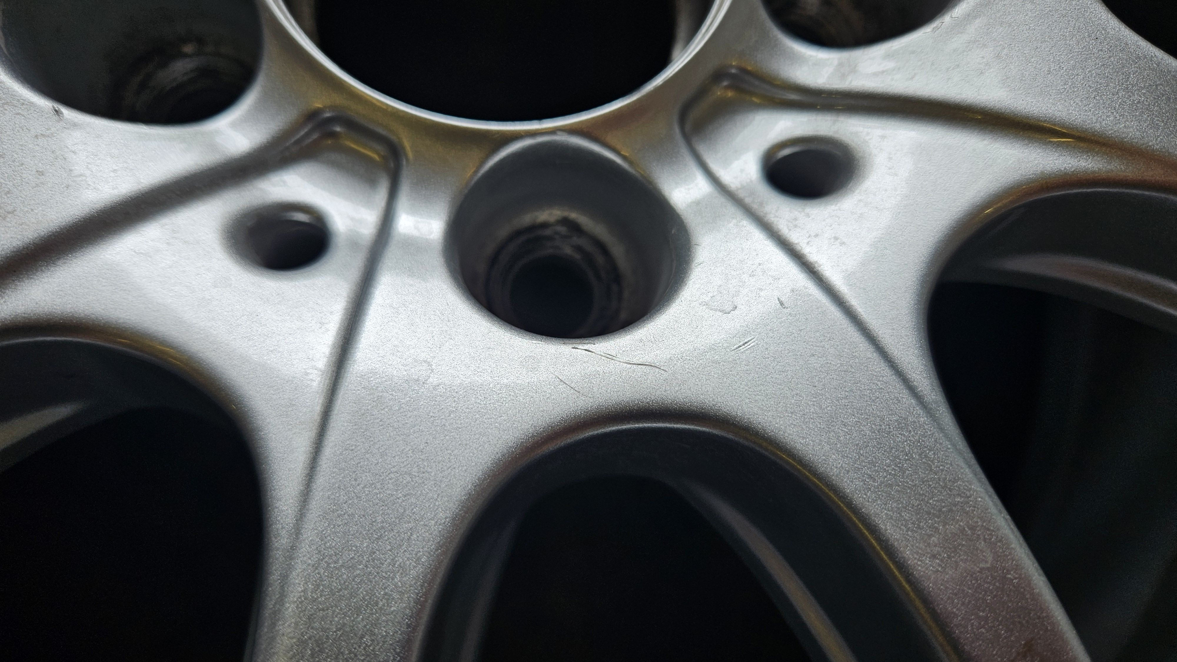 4x Felgi aluminiowe MERCEDES OE 6.5 x 16 5x112 ET38 Mercedes C-Klasa